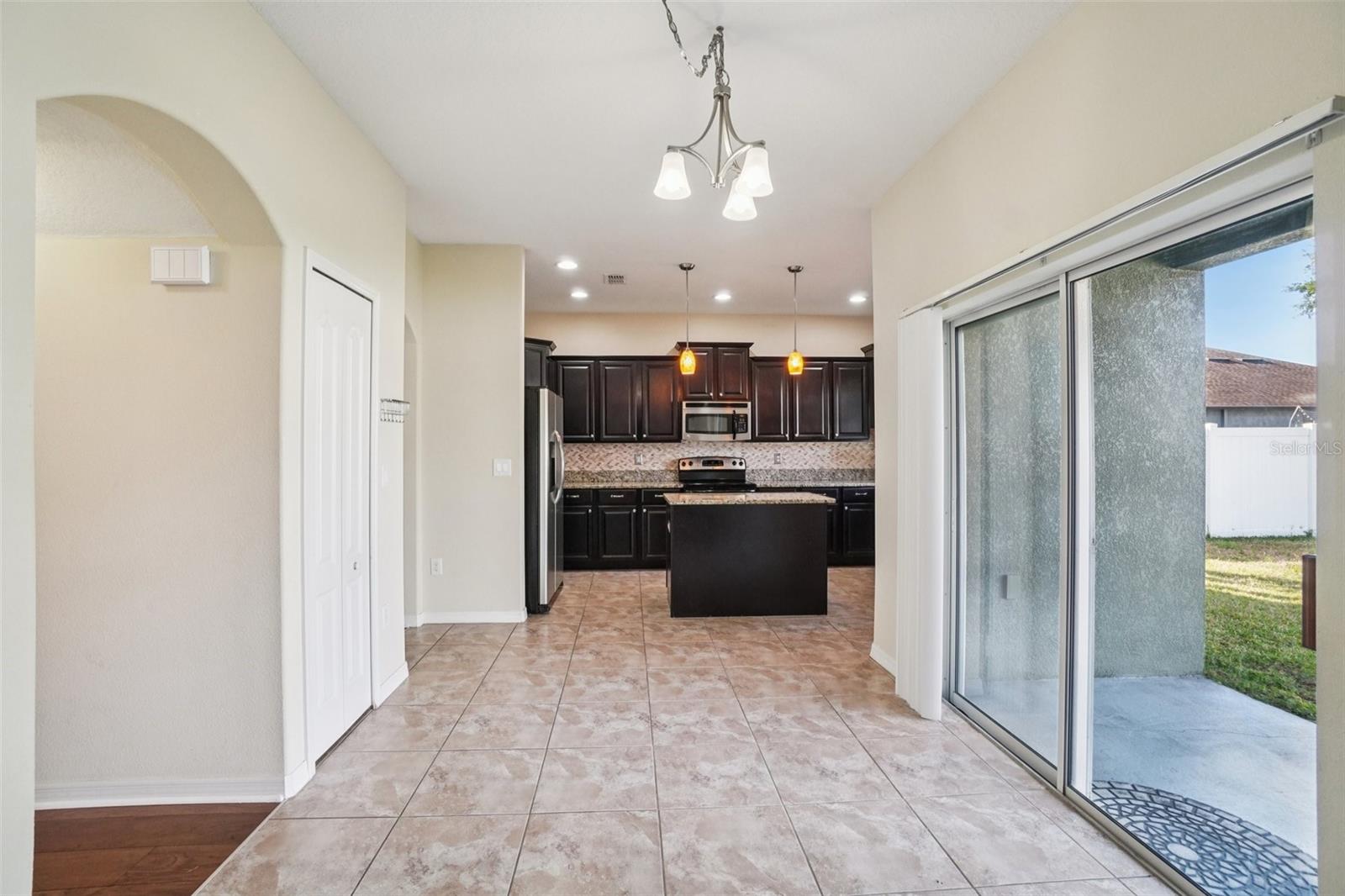 Image 20 of 41 For 3529 Lefays Point