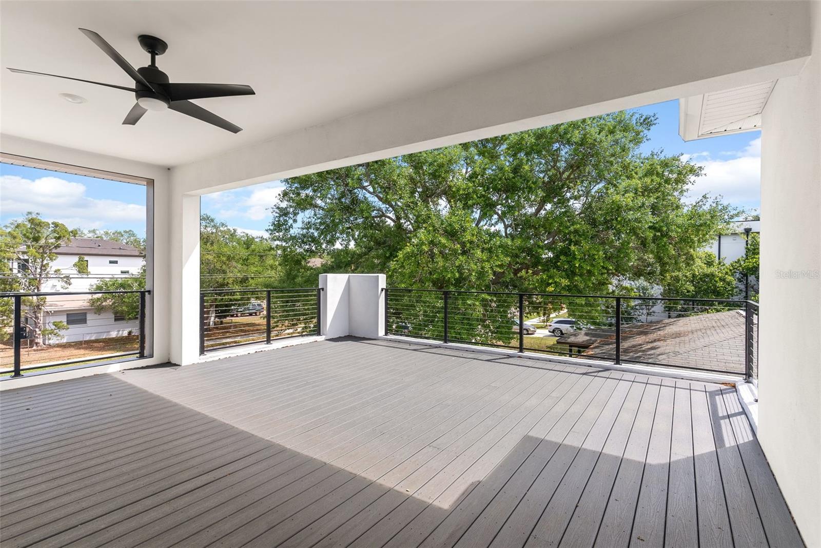 Listing photo id 24 for 4604 Euclid Avenue