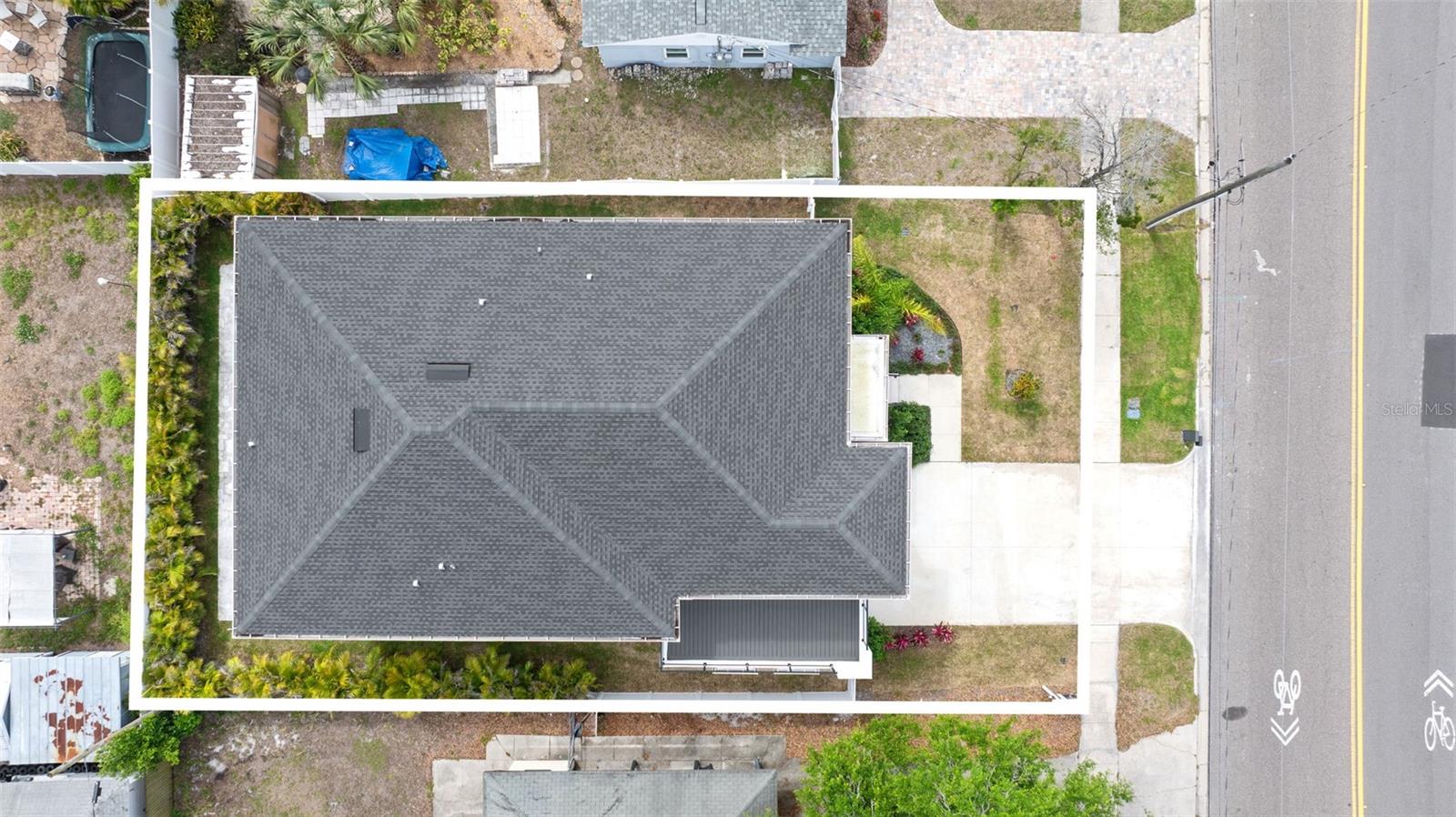 Listing photo id 45 for 4604 Euclid Avenue