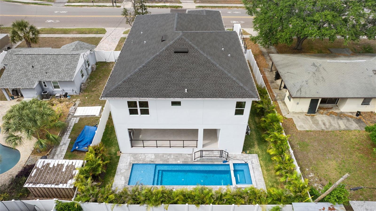 Listing photo id 46 for 4604 Euclid Avenue