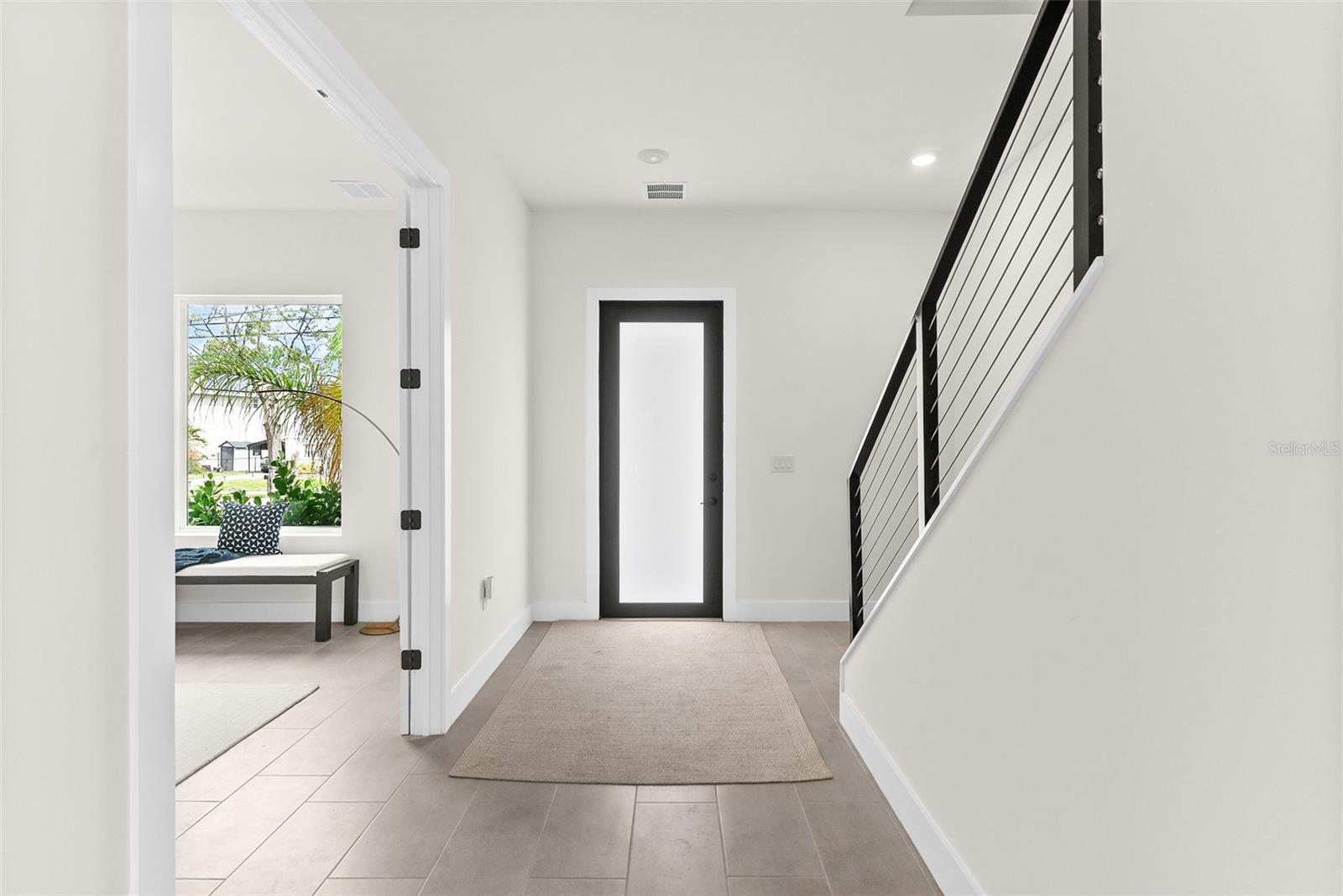 Listing photo id 3 for 4604 Euclid Avenue