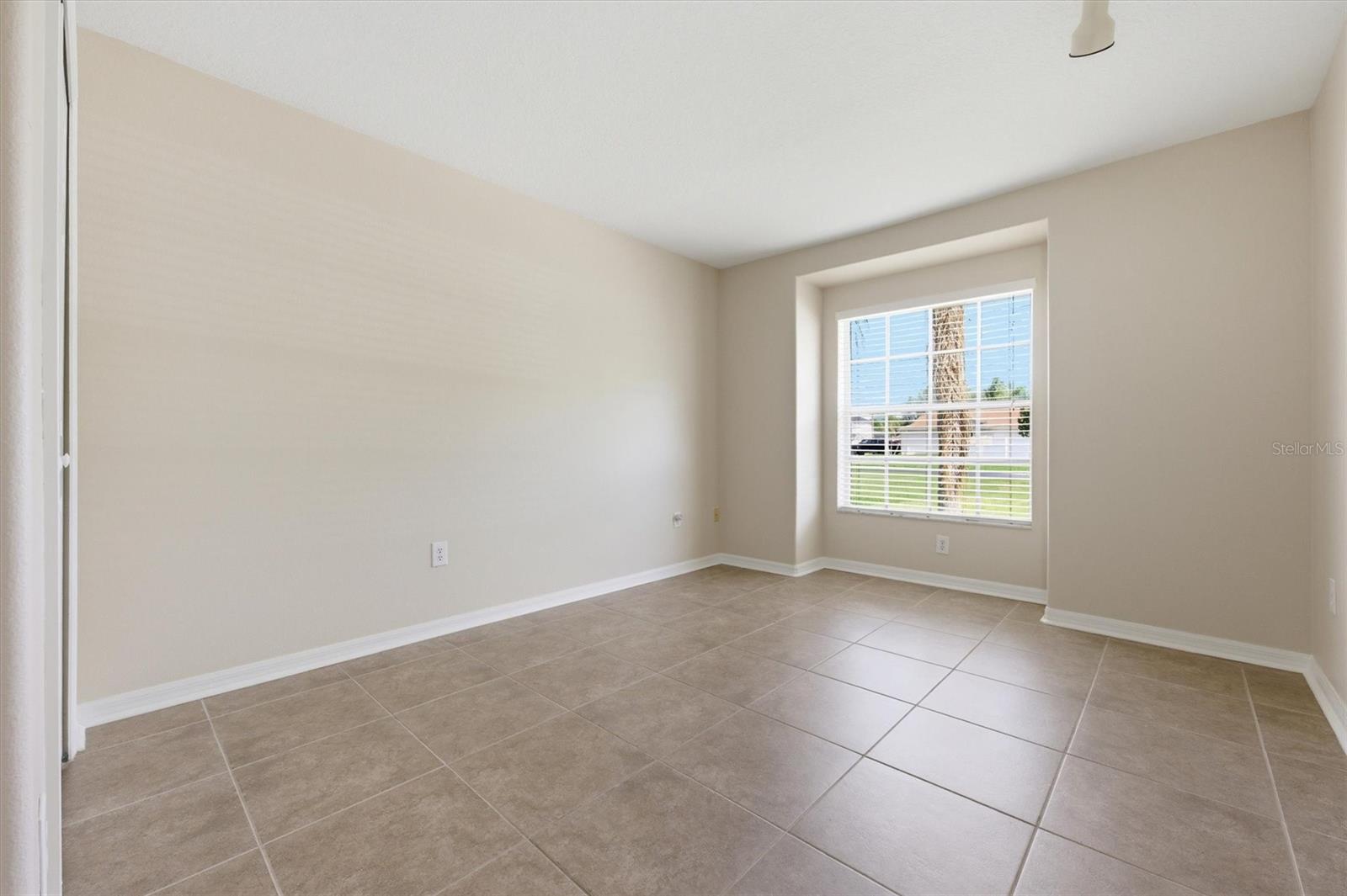 Image 27 of 40 For 25831 Syme Court