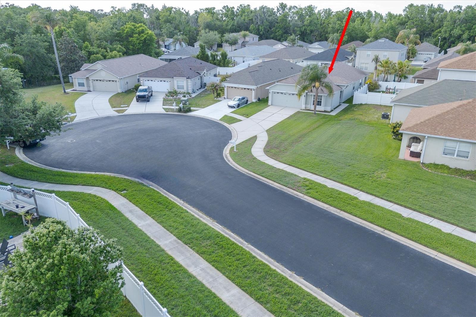 Image 35 of 40 For 25831 Syme Court