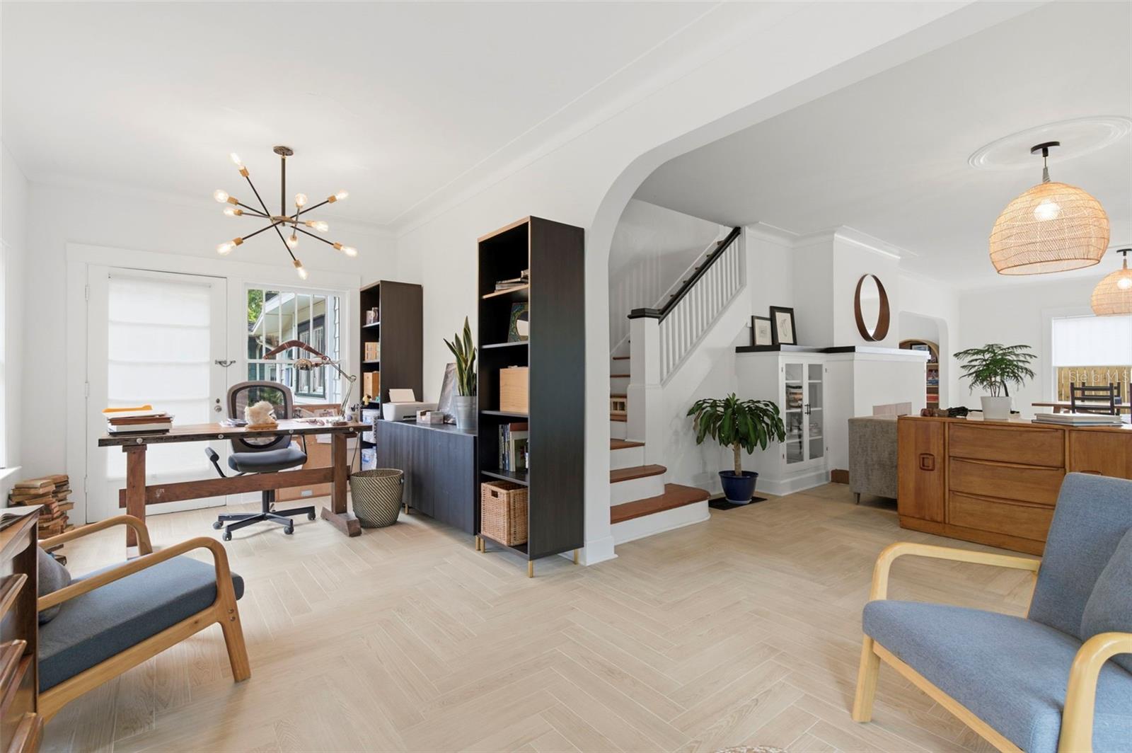 Image 16 of 85 For 816 16th Avenue Ne