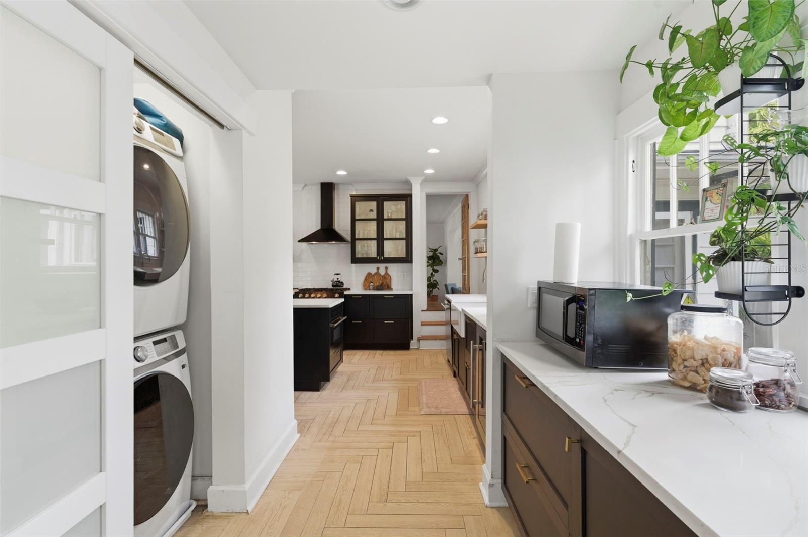 Image 29 of 85 For 816 16th Avenue Ne