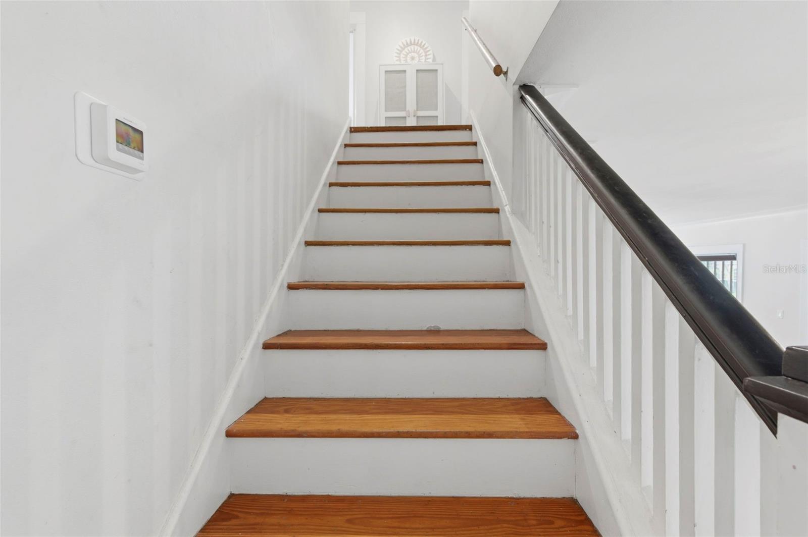 Image 36 of 85 For 816 16th Avenue Ne