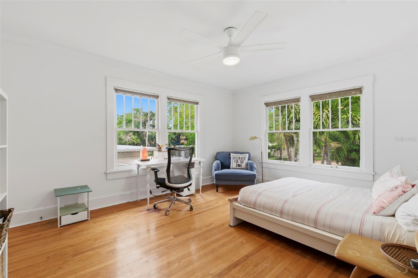 Image 48 of 85 For 816 16th Avenue Ne