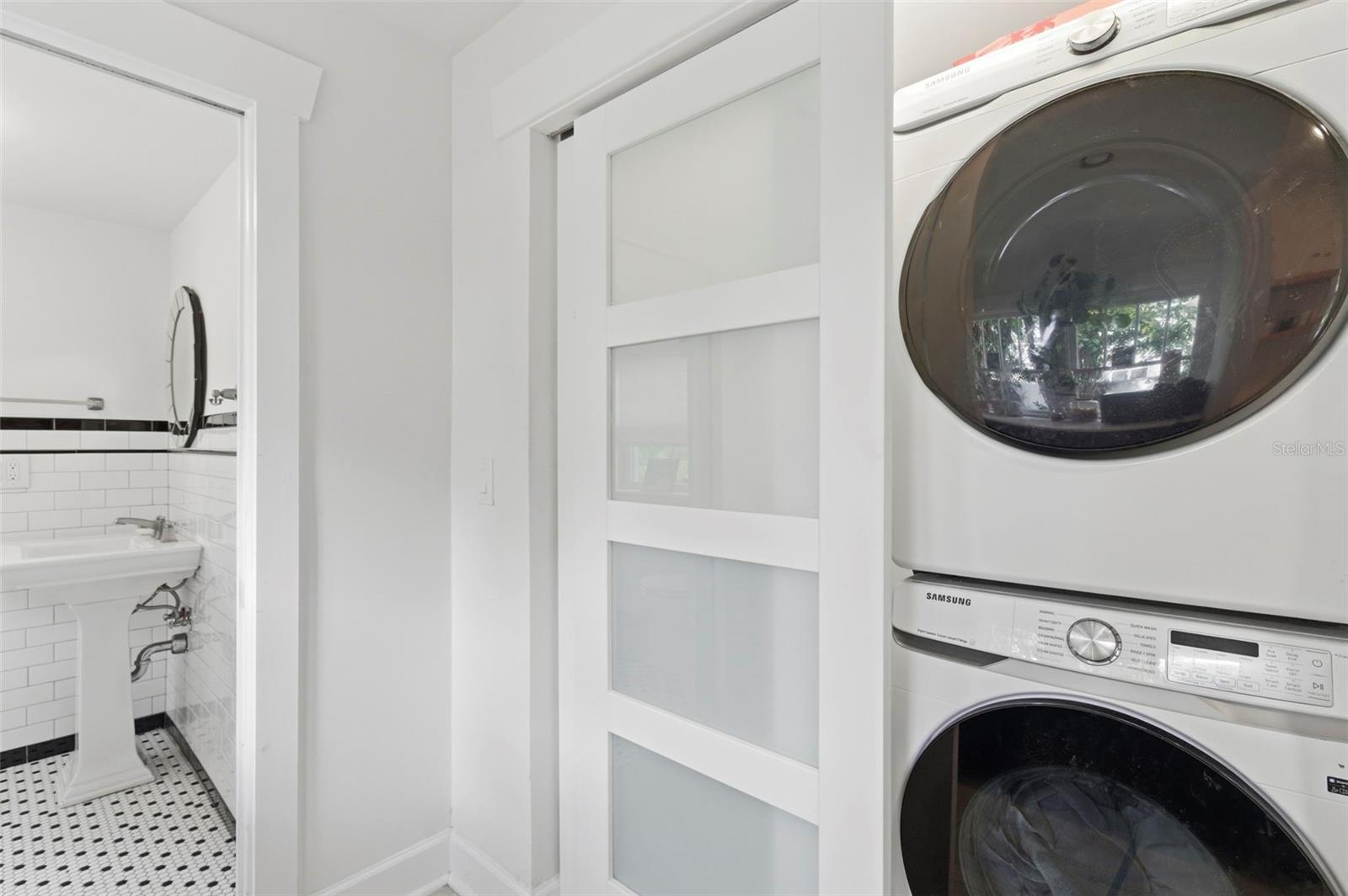 Image 65 of 85 For 816 16th Avenue Ne