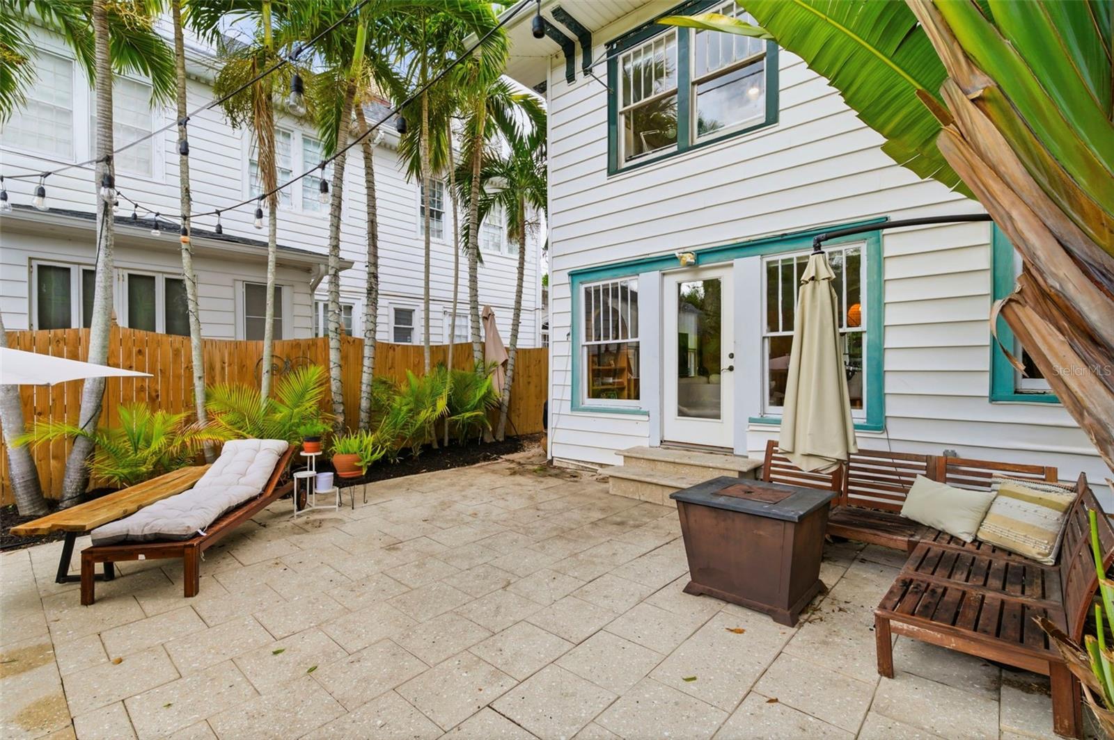 Image 68 of 85 For 816 16th Avenue Ne