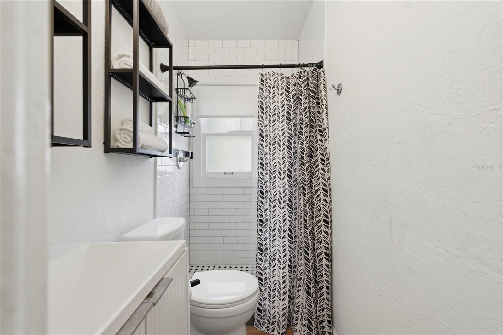 Image 76 of 85 For 816 16th Avenue Ne