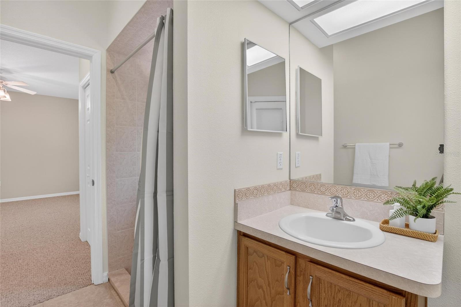 Image 32 of 65 For 21234 Tangor Road