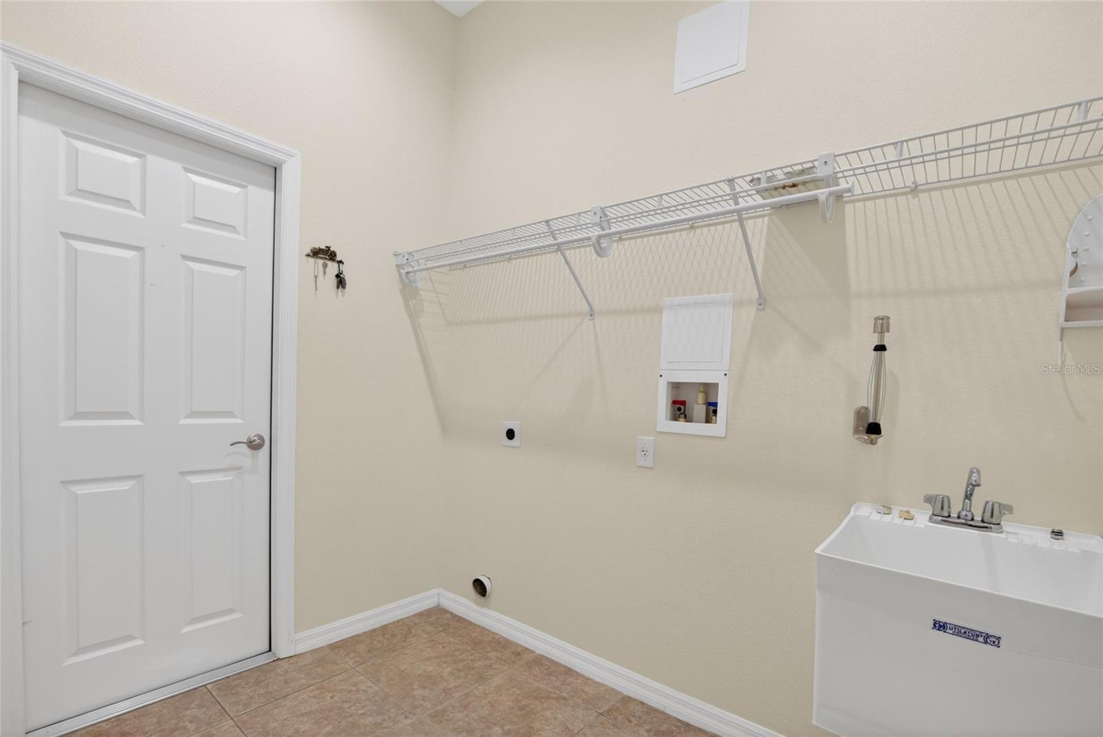 Image 43 of 65 For 21234 Tangor Road