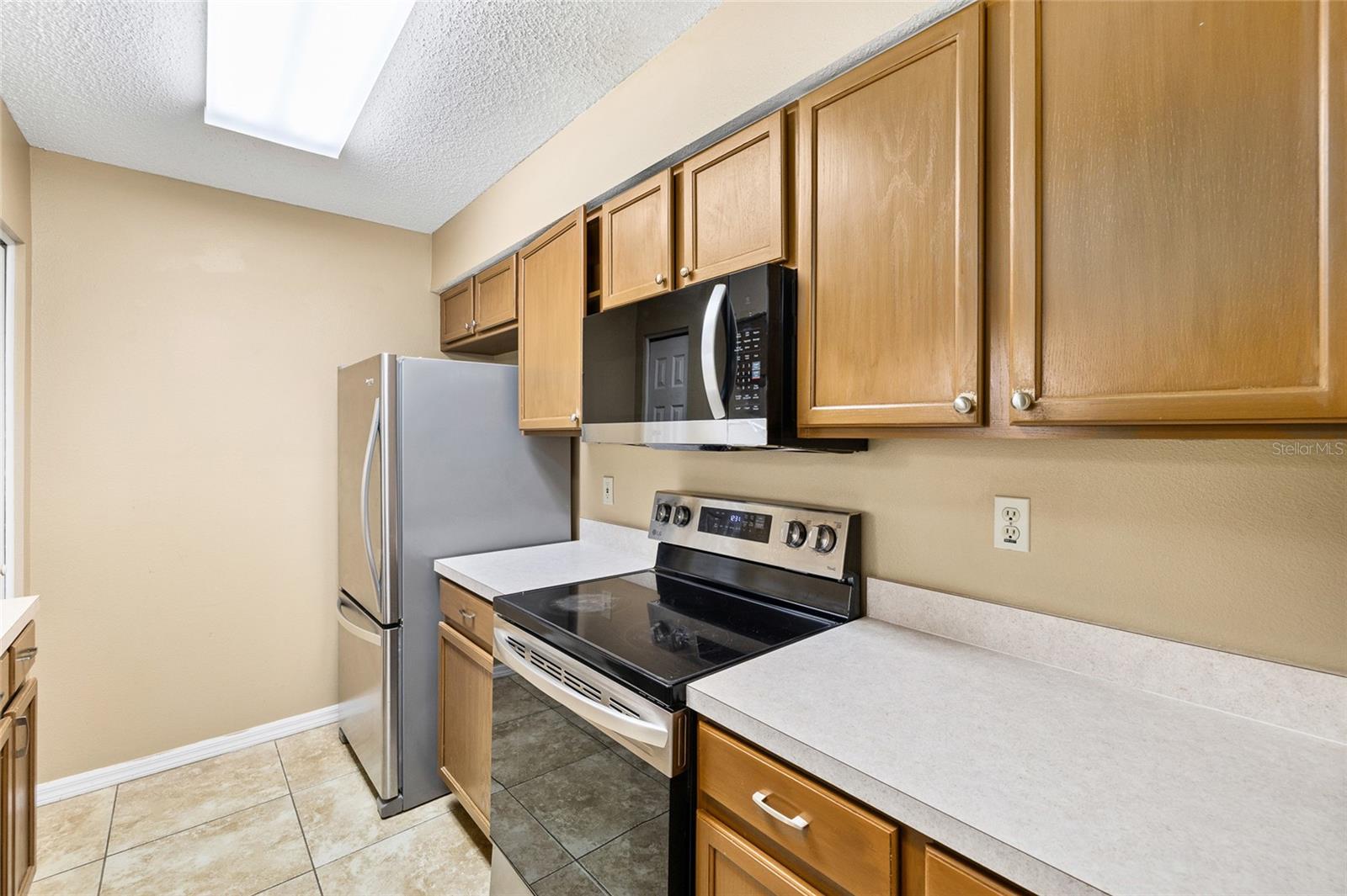 Image 11 of 29 For 539 Kensington Lake Circle