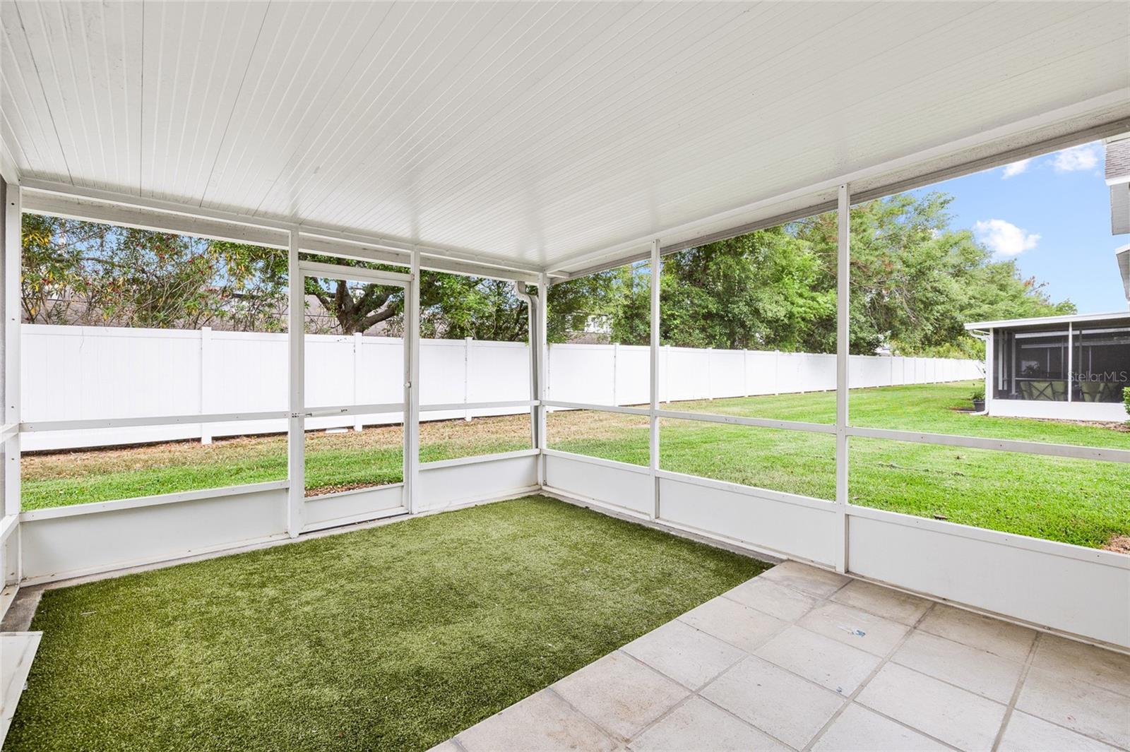 Image 23 of 29 For 539 Kensington Lake Circle