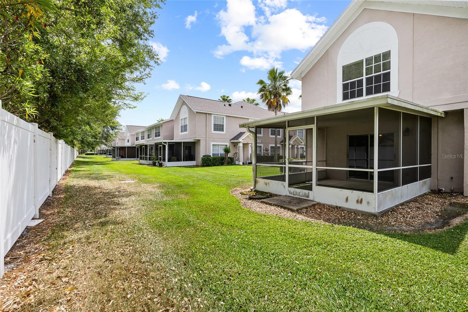 Image 24 of 29 For 539 Kensington Lake Circle