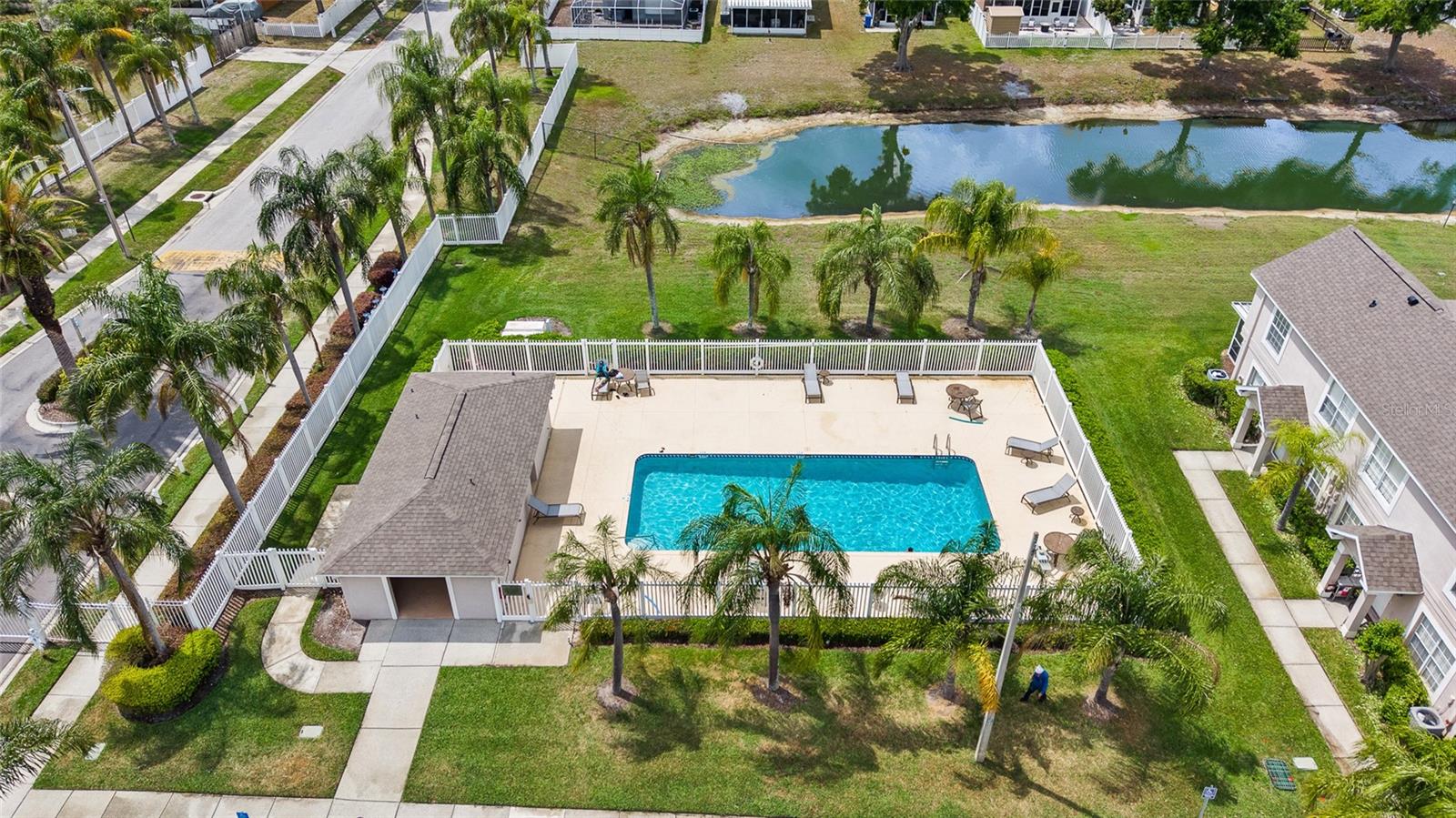 Image 28 of 29 For 539 Kensington Lake Circle