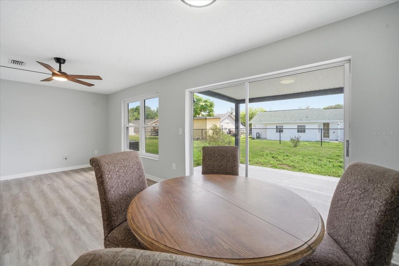 Image 15 of 42 For 3142 Loomis Drive