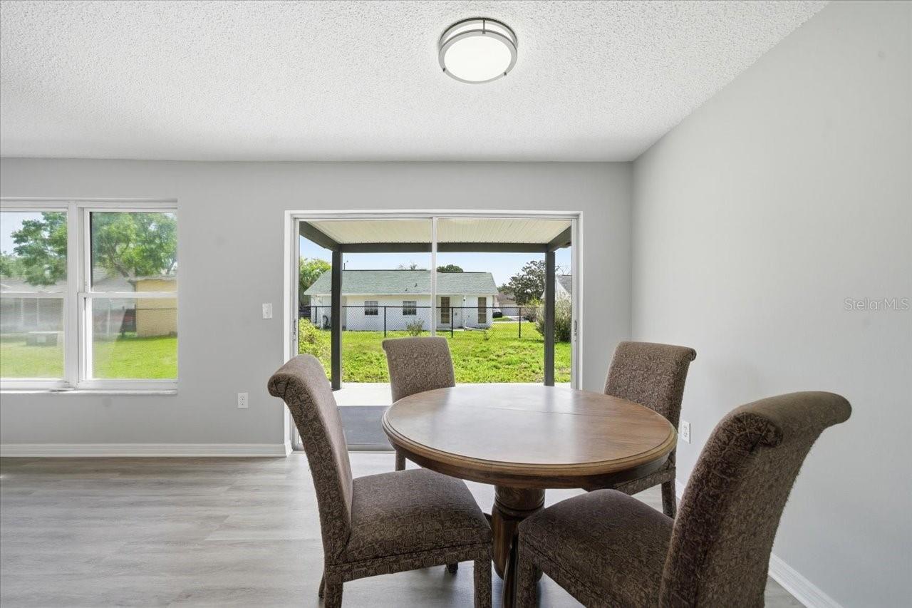 Image 16 of 42 For 3142 Loomis Drive