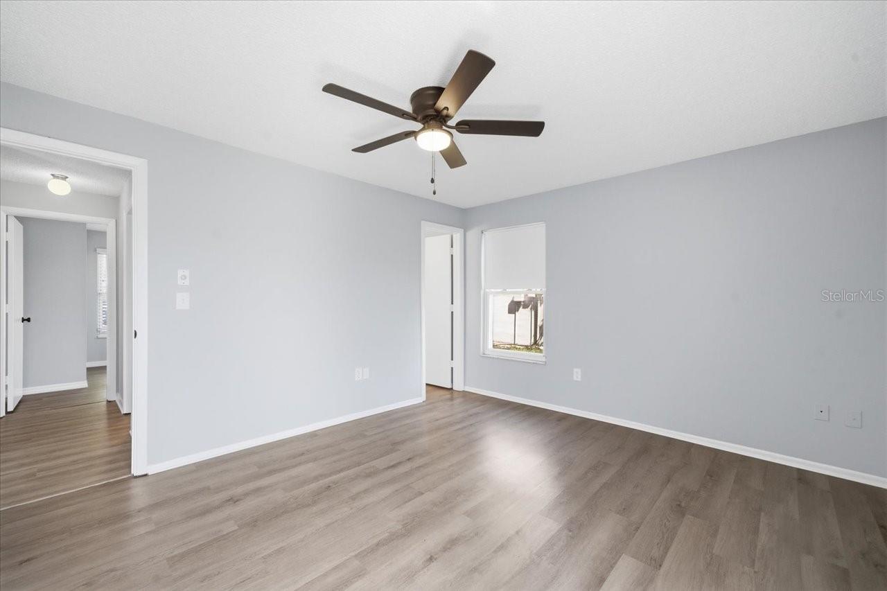 Image 18 of 42 For 3142 Loomis Drive