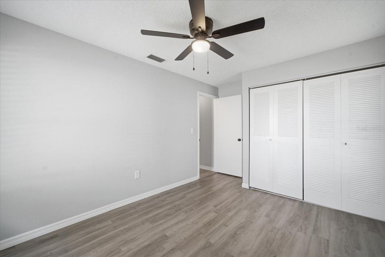 Image 21 of 42 For 3142 Loomis Drive