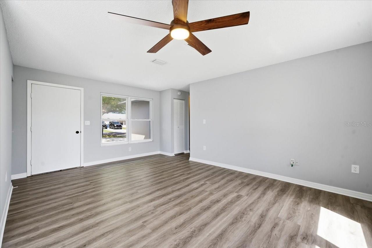 Image 23 of 42 For 3142 Loomis Drive