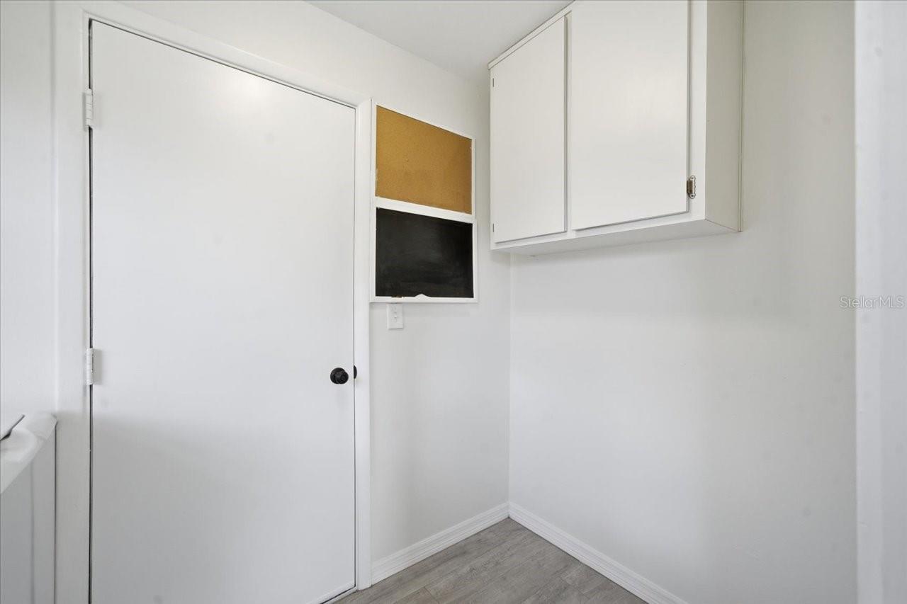 Image 27 of 42 For 3142 Loomis Drive