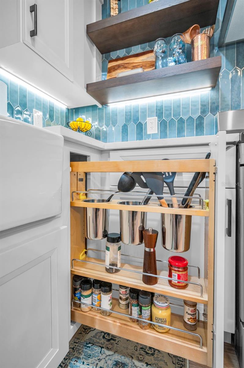 Image 10 of 55 For 3460 Countryside Boulevard 44