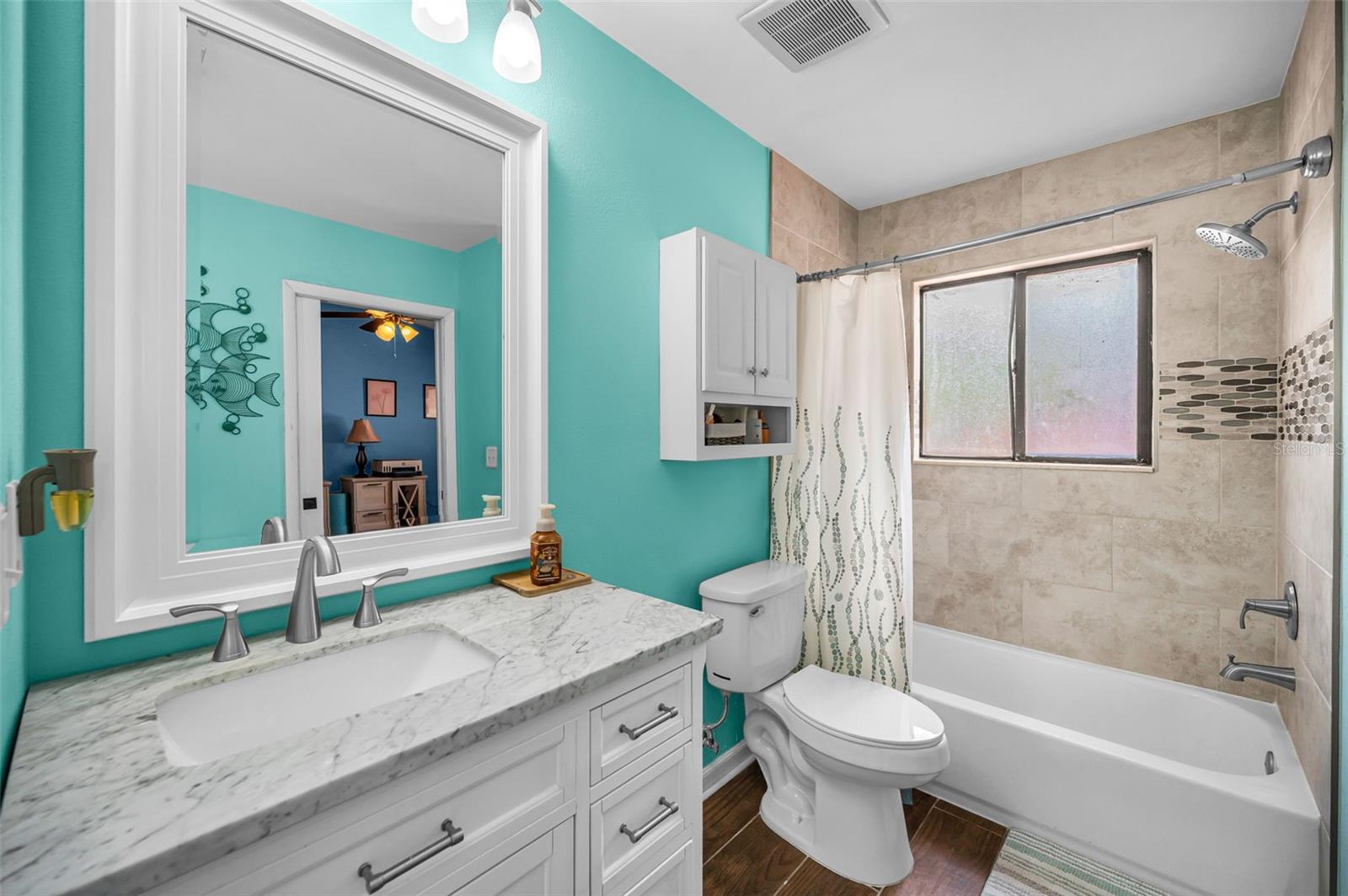 Image 32 of 55 For 3460 Countryside Boulevard 44