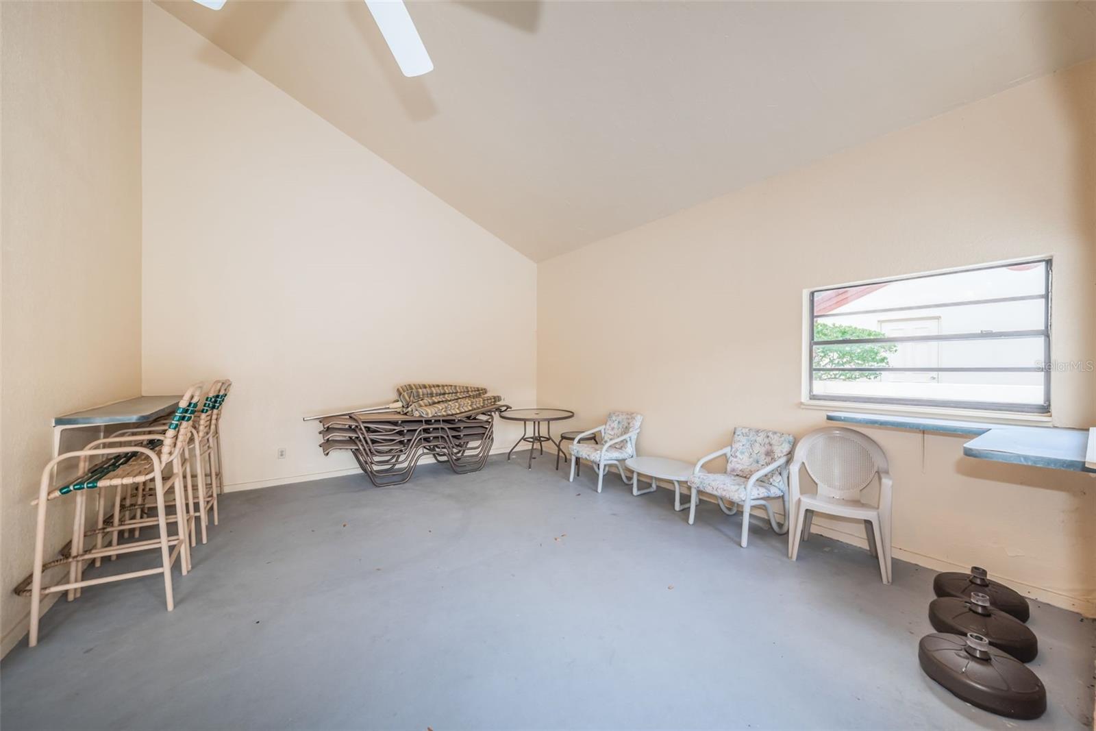 Image 50 of 55 For 3460 Countryside Boulevard 44