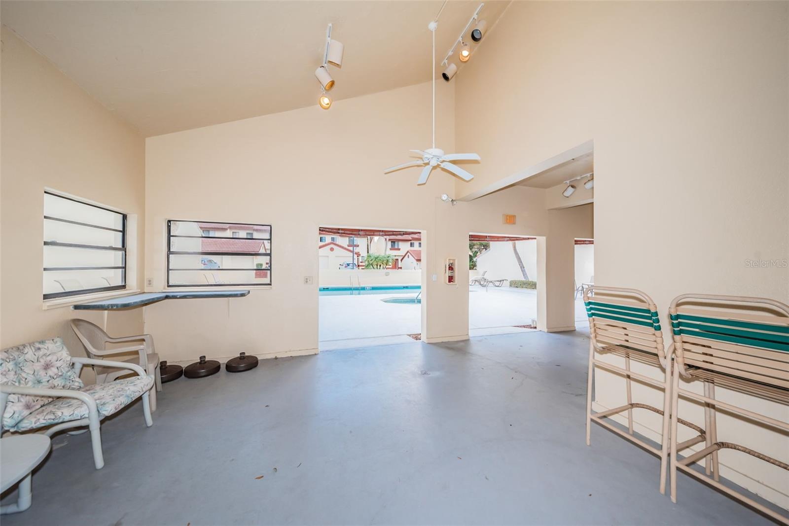 Image 51 of 55 For 3460 Countryside Boulevard 44