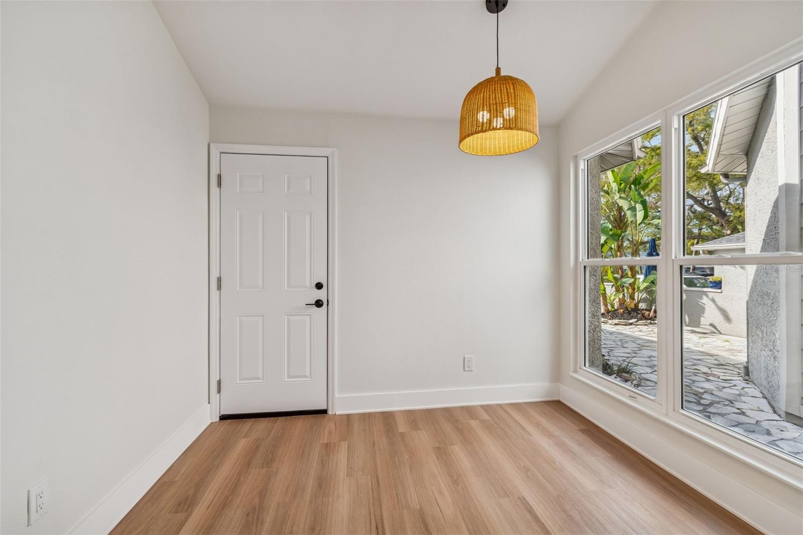 Image 20 of 50 For 115 Steeplechase Lane