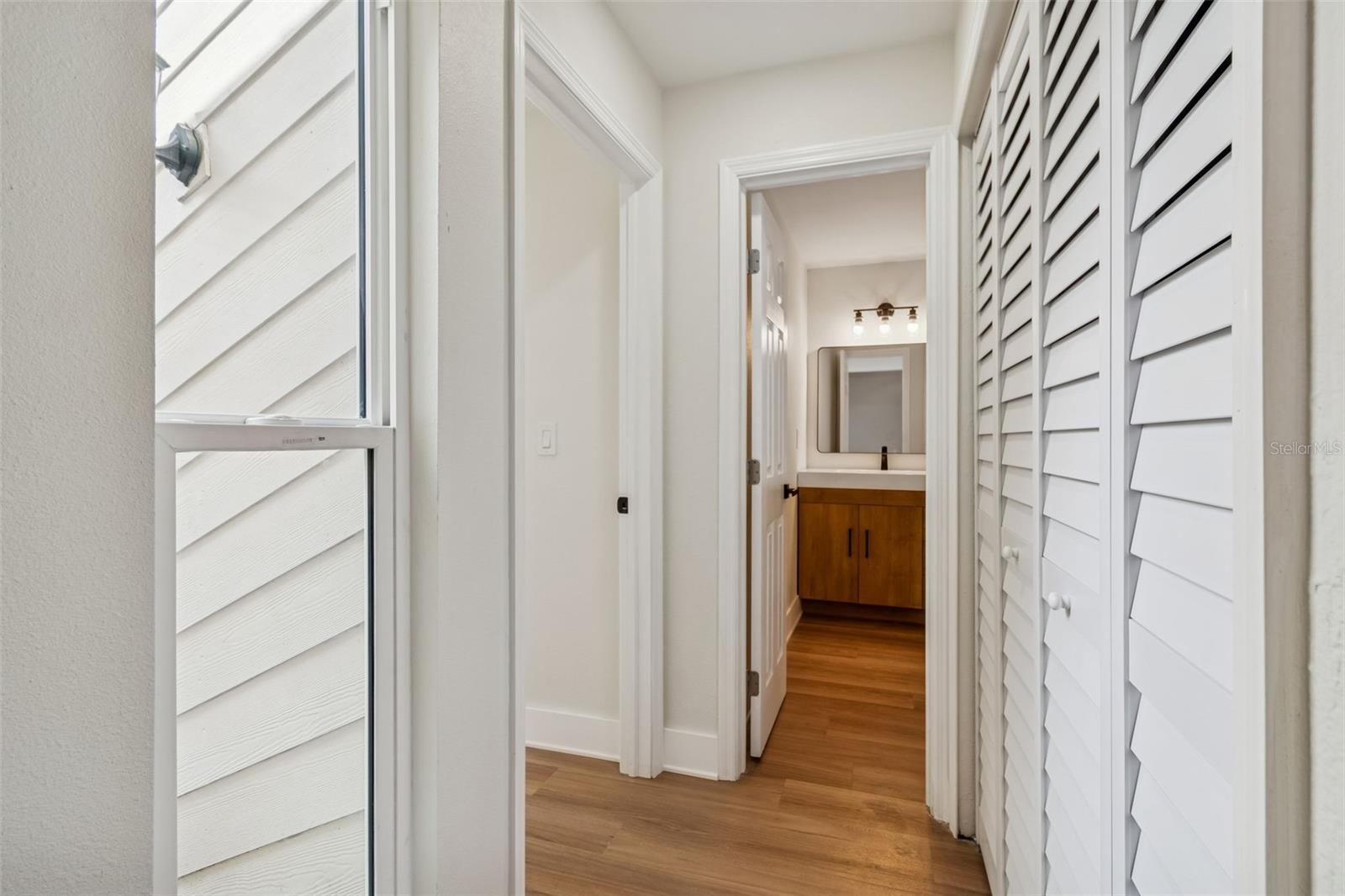 Image 23 of 50 For 115 Steeplechase Lane