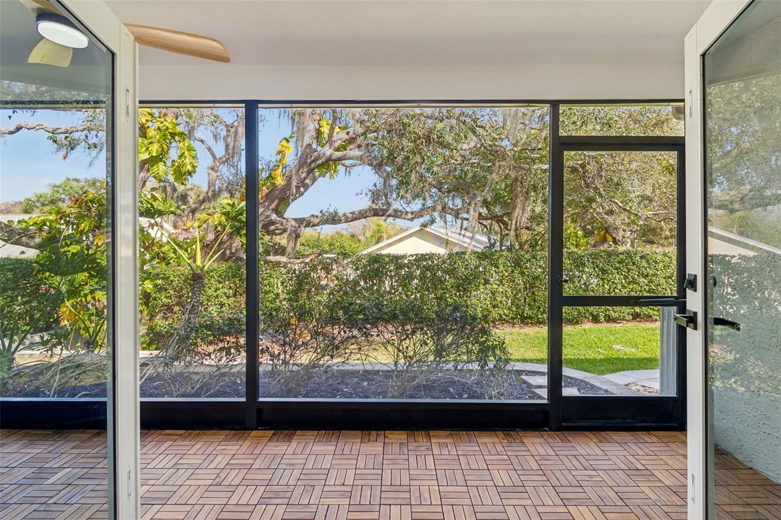 Image 43 of 50 For 115 Steeplechase Lane