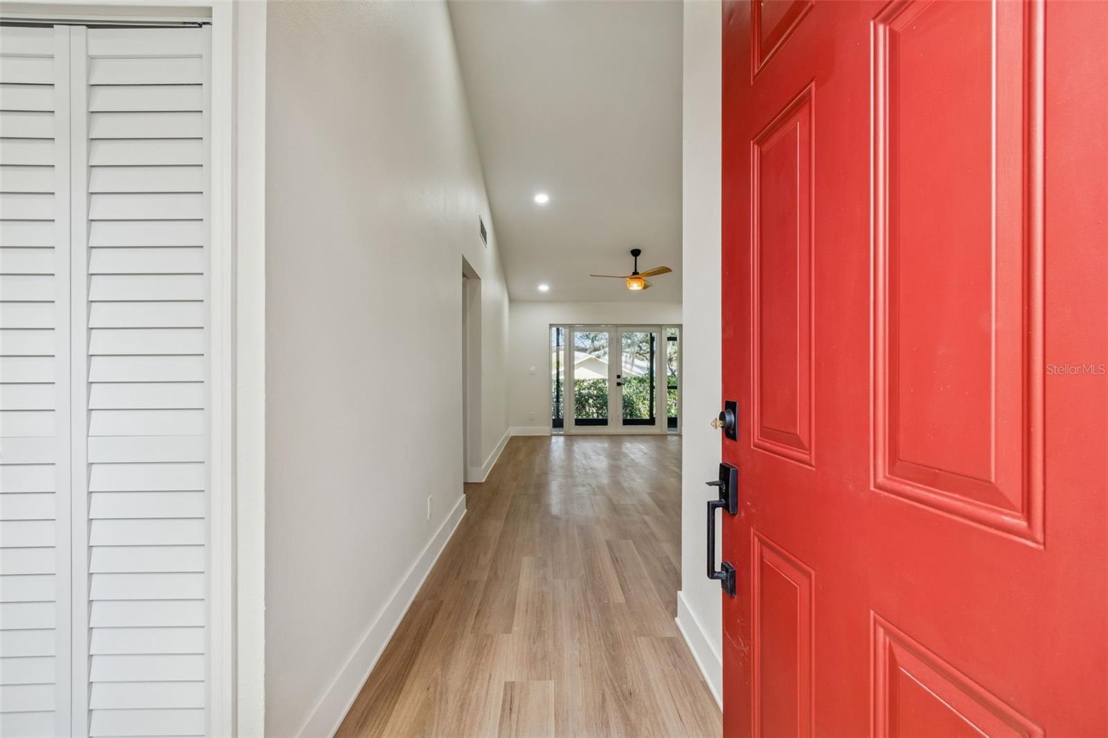 Image 9 of 50 For 115 Steeplechase Lane