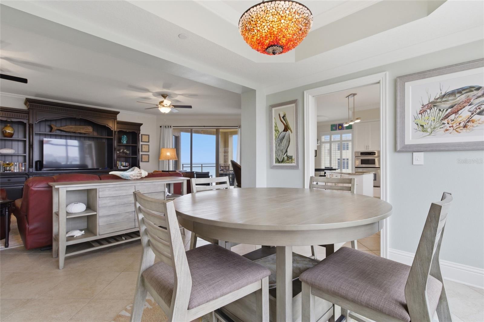 Image 12 of 59 For 11 Baymont Street 608