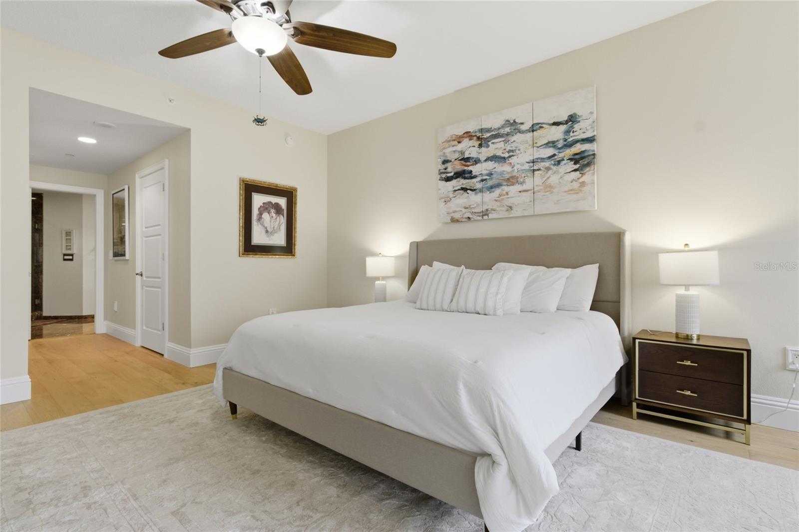 Image 24 of 59 For 11 Baymont Street 608