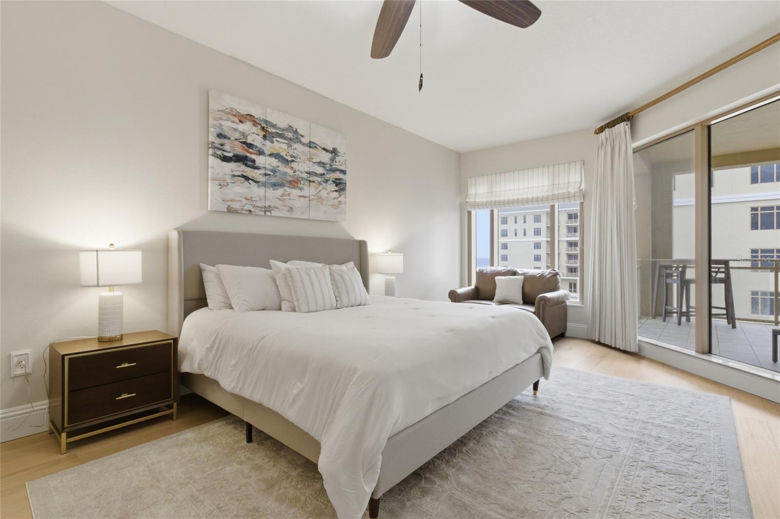 Image 25 of 59 For 11 Baymont Street 608