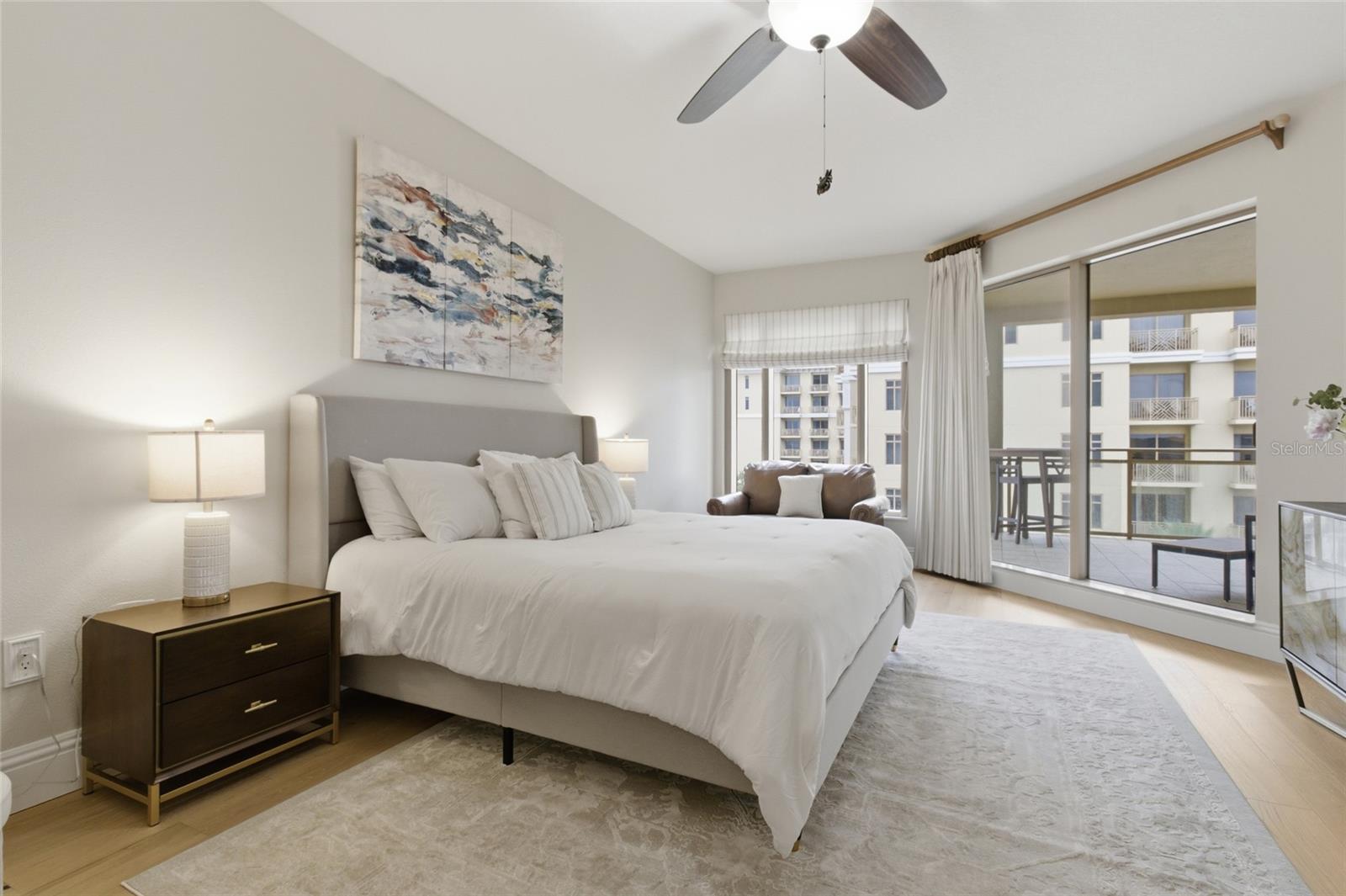 Image 26 of 59 For 11 Baymont Street 608