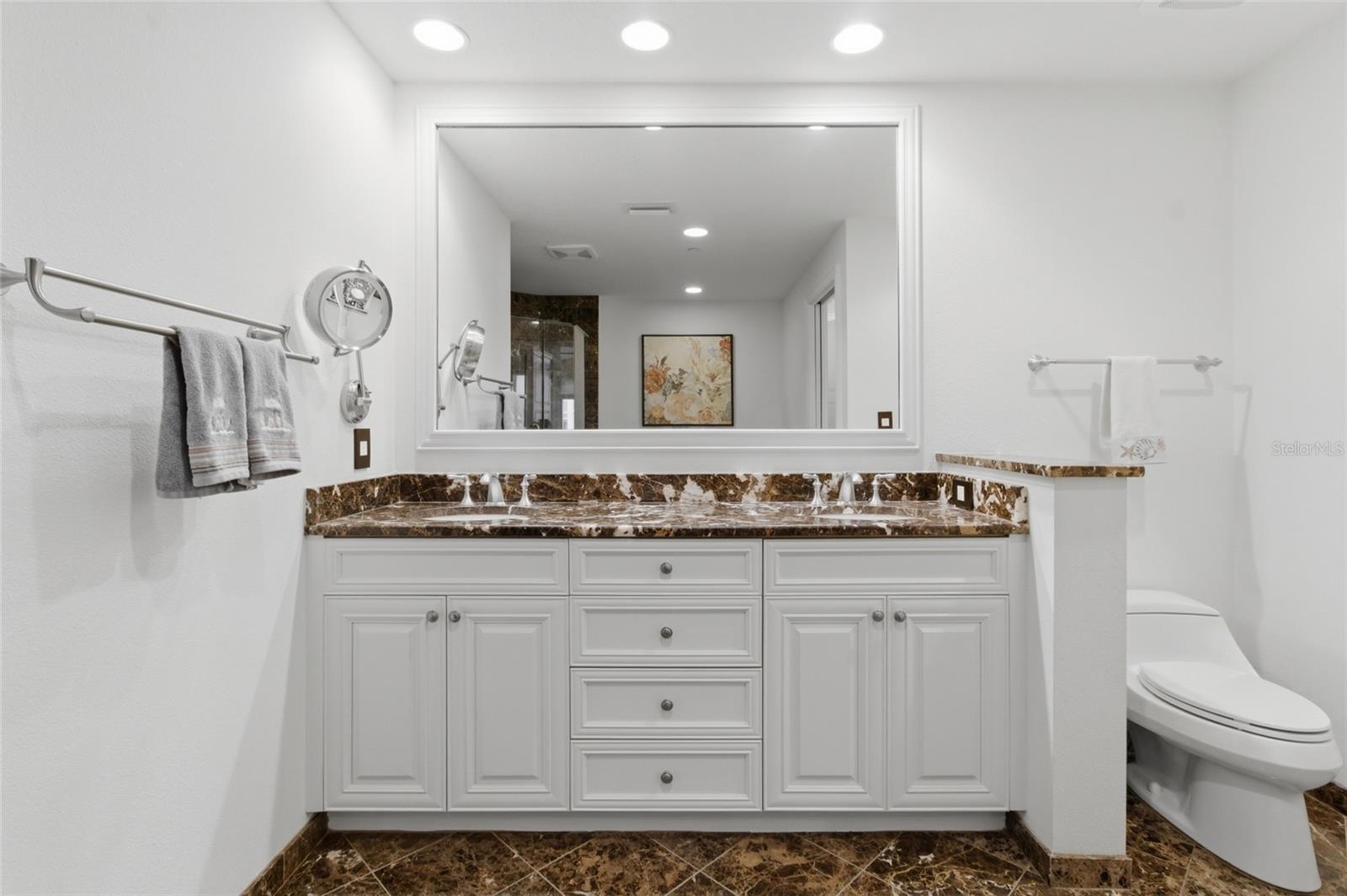 Image 29 of 59 For 11 Baymont Street 608