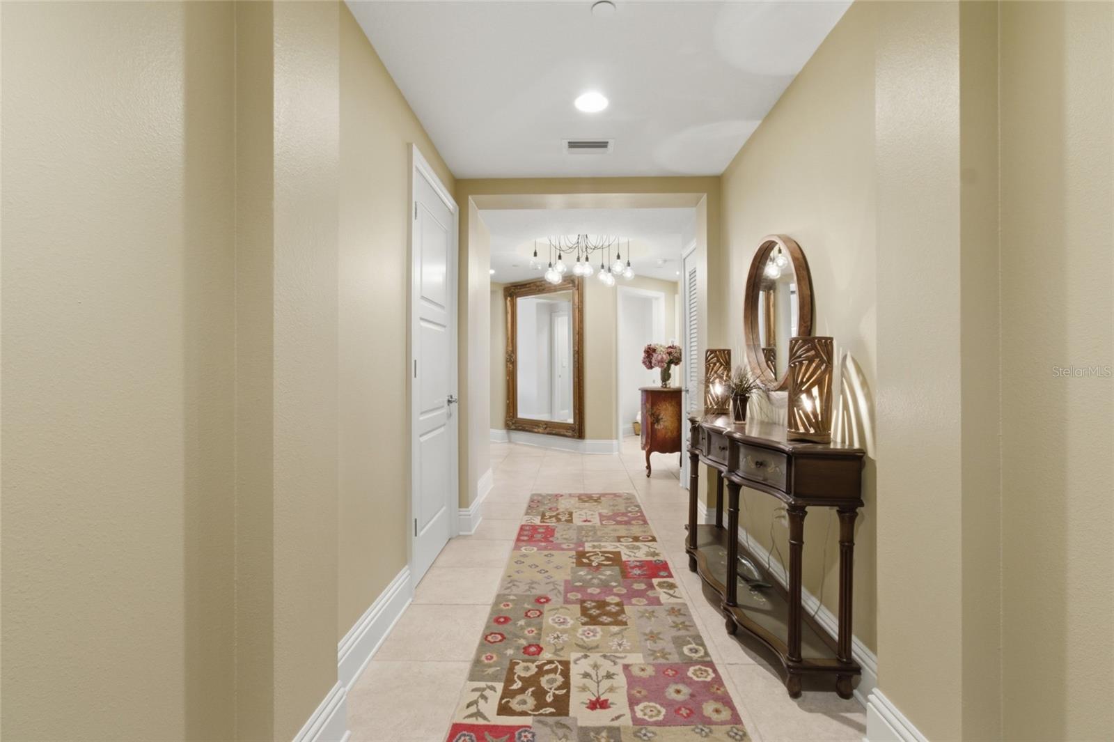 Image 3 of 59 For 11 Baymont Street 608