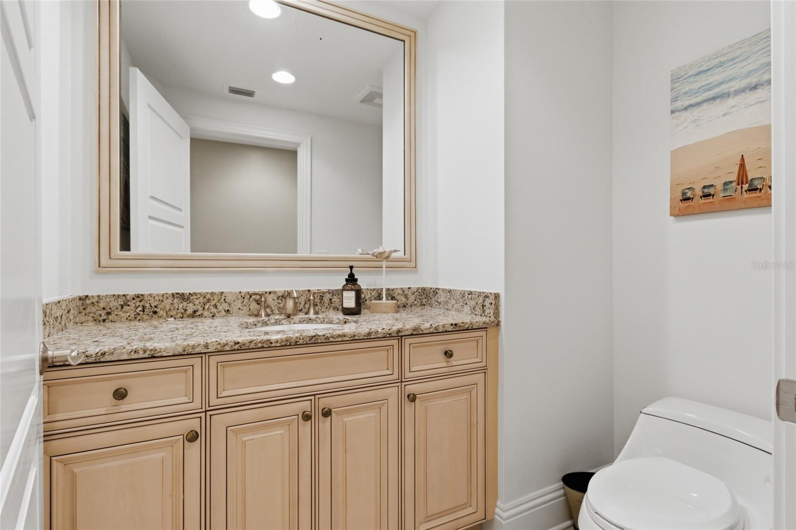 Image 40 of 59 For 11 Baymont Street 608