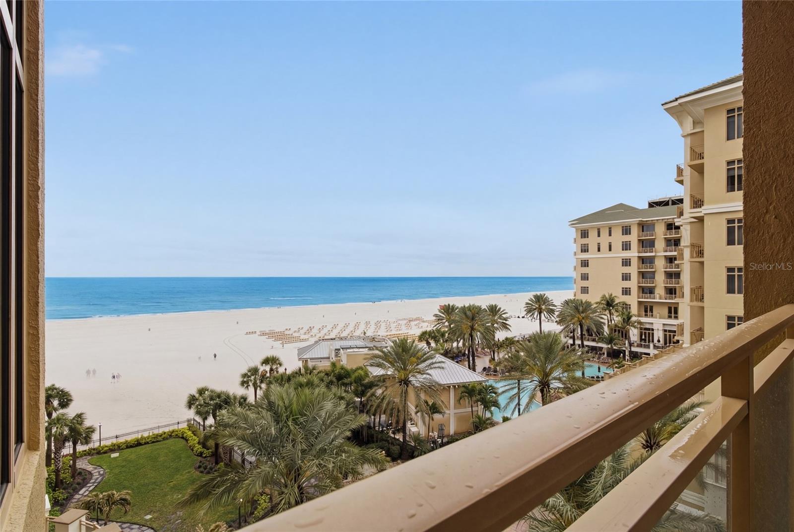 Image 44 of 59 For 11 Baymont Street 608