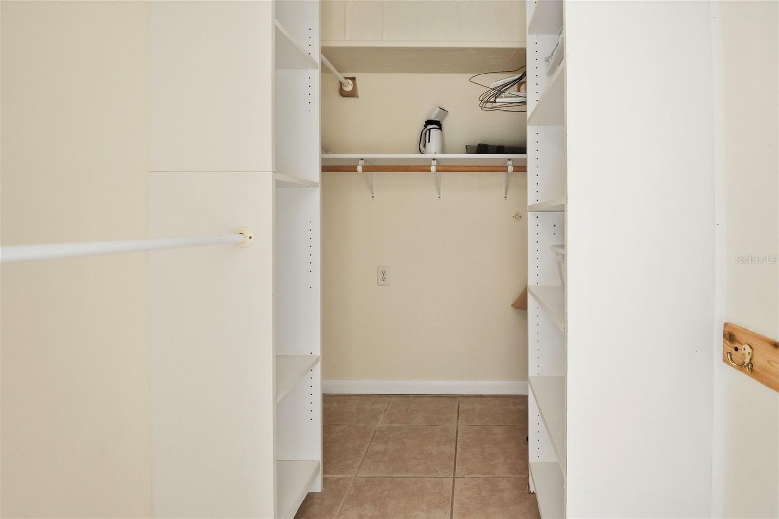 Image 21 of 32 For 2508 Avenue B