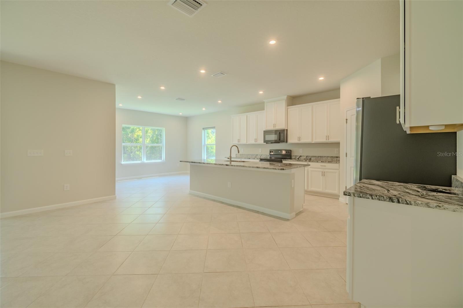 Image 23 of 60 For 11423 61st Street E