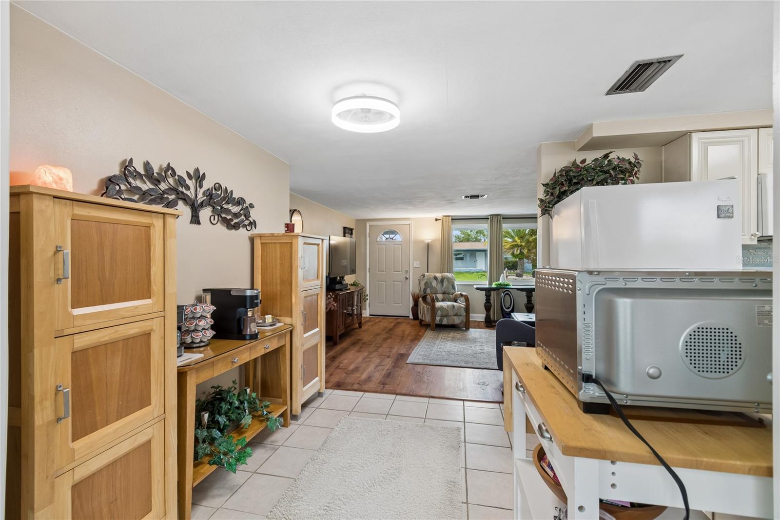 Image 11 of 39 For 4904 Fleetwood Street