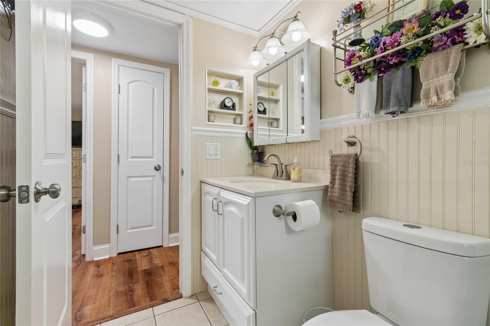 Image 23 of 39 For 4904 Fleetwood Street