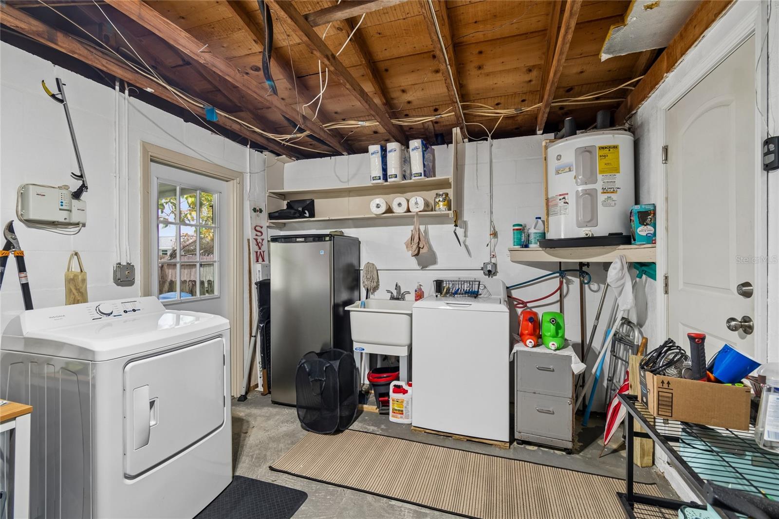 Image 24 of 39 For 4904 Fleetwood Street