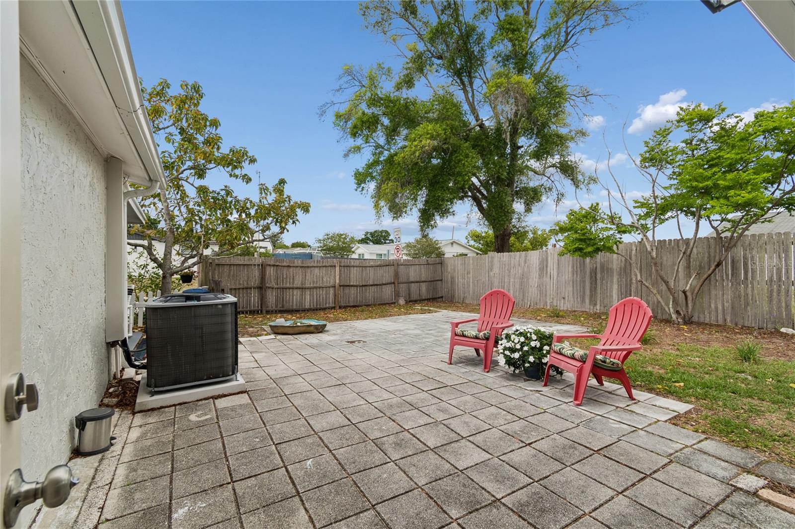 Image 27 of 39 For 4904 Fleetwood Street