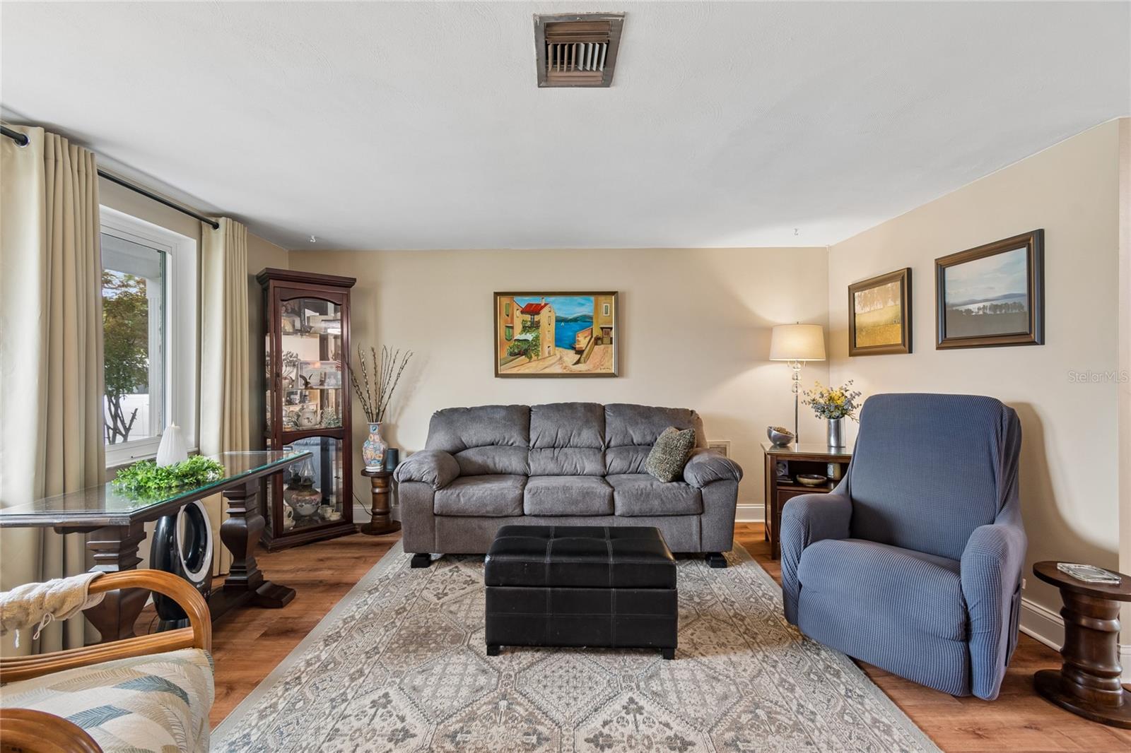 Image 5 of 39 For 4904 Fleetwood Street