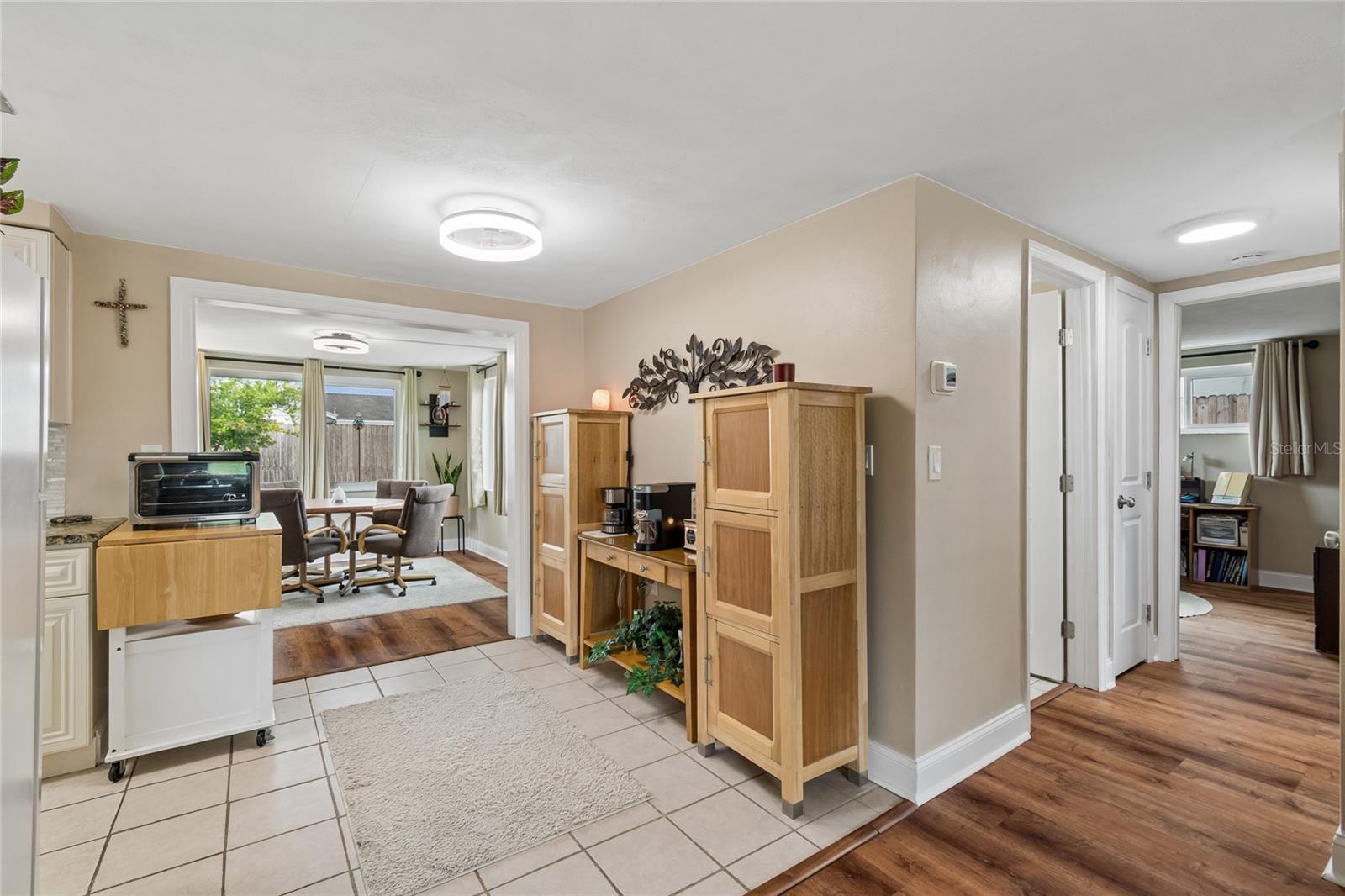 Image 9 of 39 For 4904 Fleetwood Street